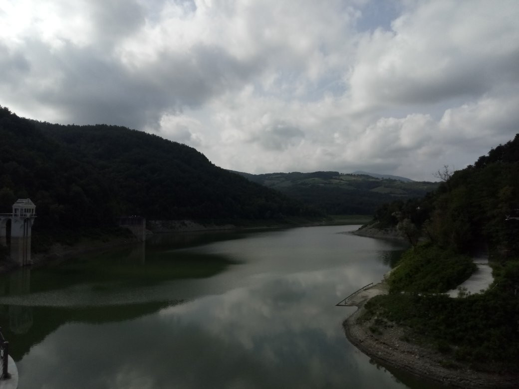 Lago di Trebecco e Diga del Molato景点图片