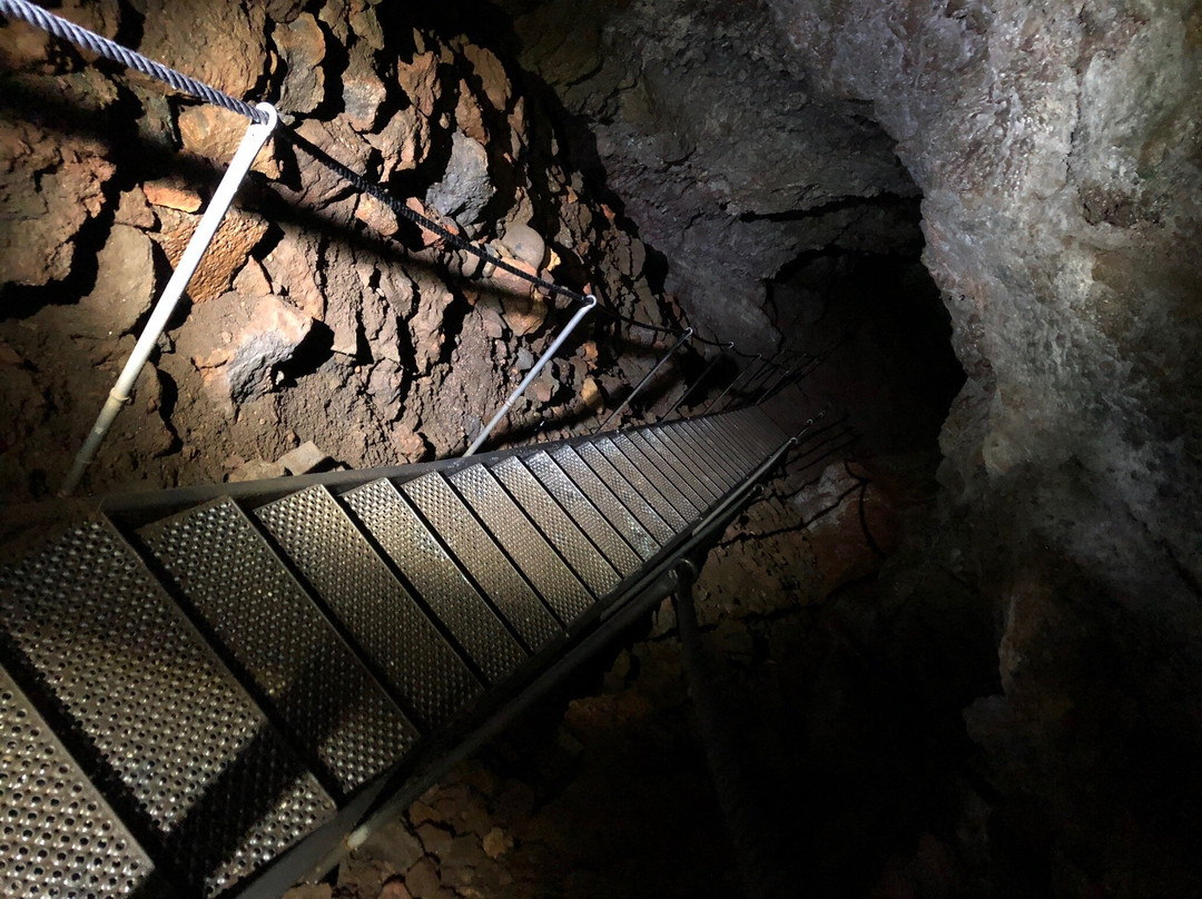 Vatnshellir Lava Cave-Snaefellsbaer必去景点
