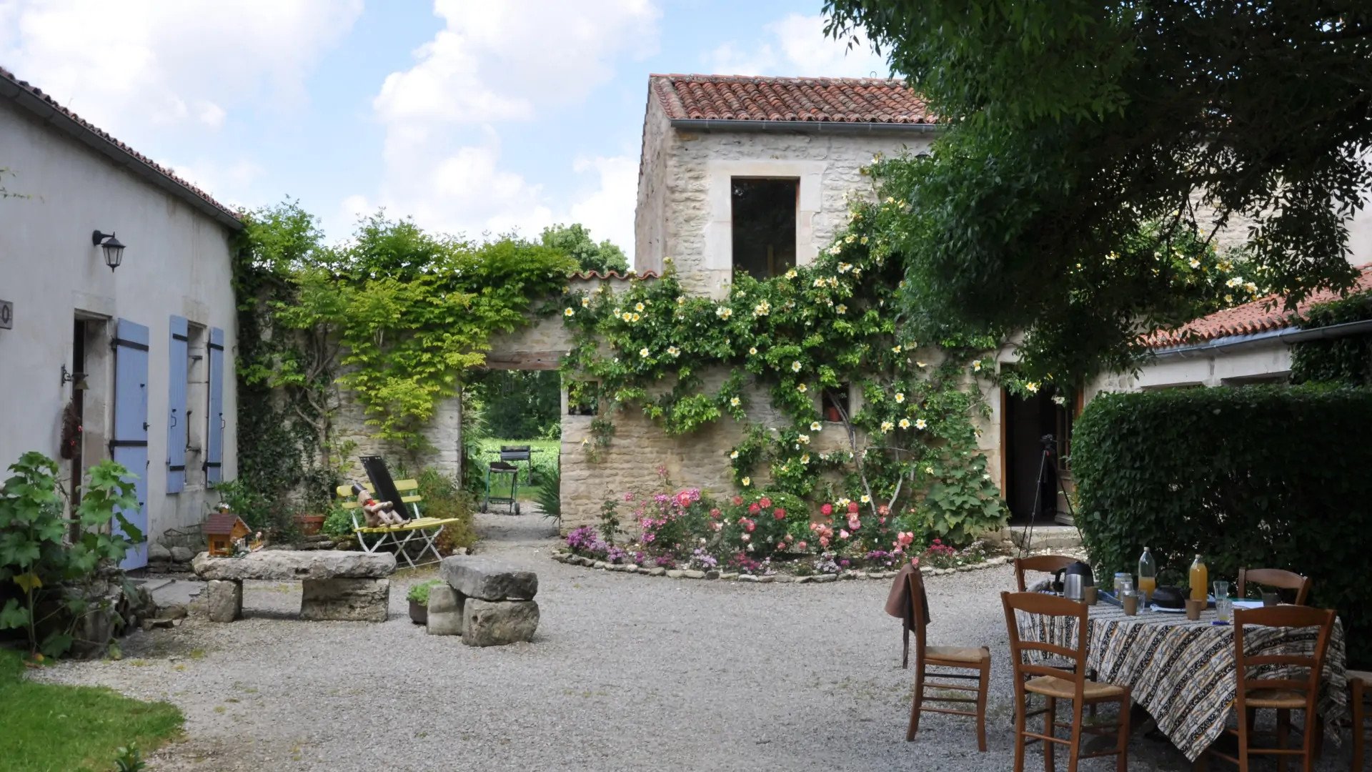Gîte de Montifaud-官方
