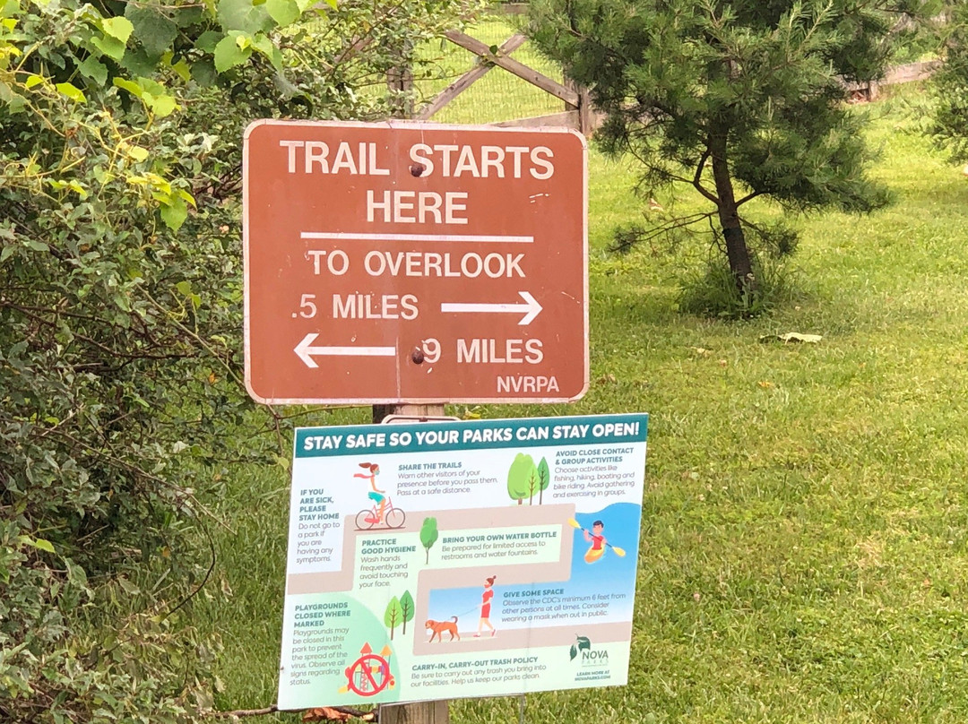 Red Rock Wilderness Overlook Regional Park景点图片