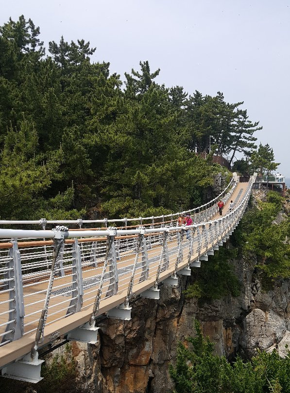 Chotdaebawi (Candlestick Rock)景点图片