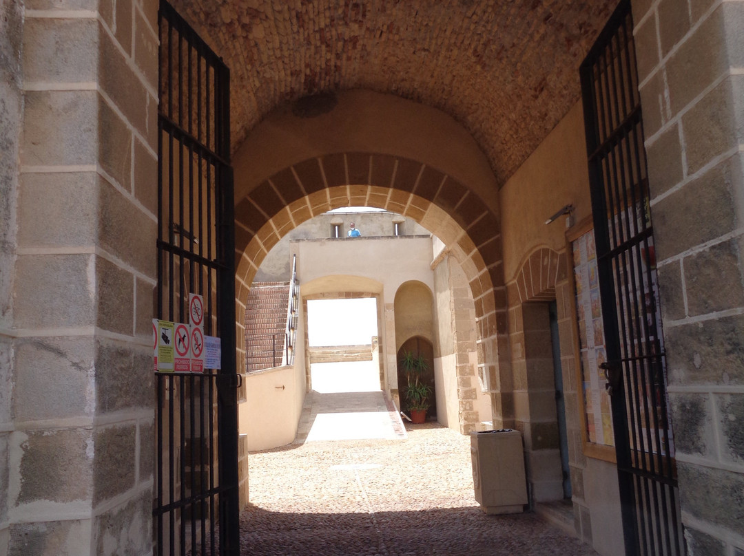 Castillo de Guardias Viejas景点图片