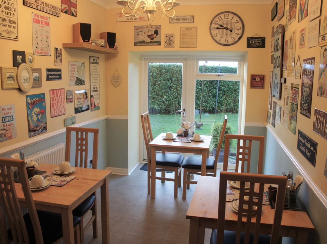 Alexander House主图