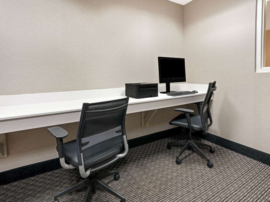 La Quinta Inn & Suites by Wyndham Tacoma - Seattle主图