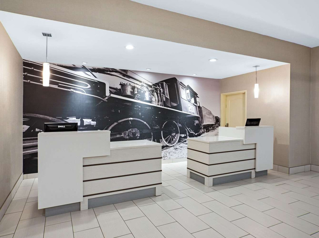 La Quinta Inn & Suites by Wyndham Palestine主图