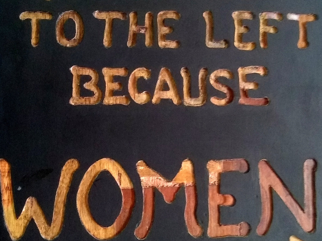 Bugana Beach And Dive Resort主图