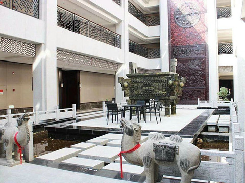 泰安肥城一滕松峪酒店主图