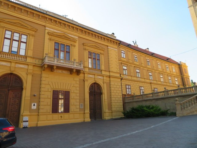 Bishop's Palace (Püspöki palota)景点图片