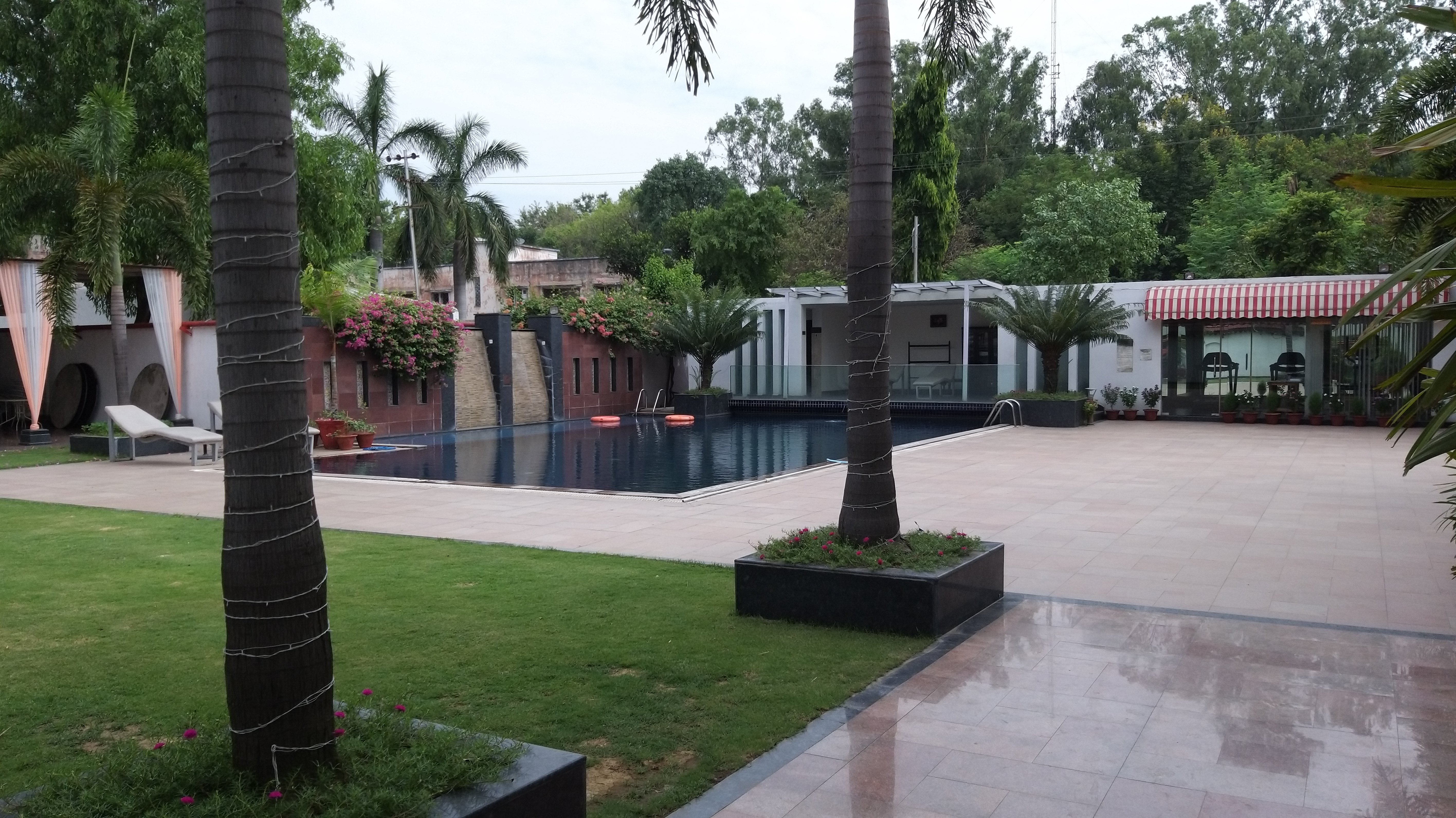 Chanakya BNR Hotel Ranchi-泳池
