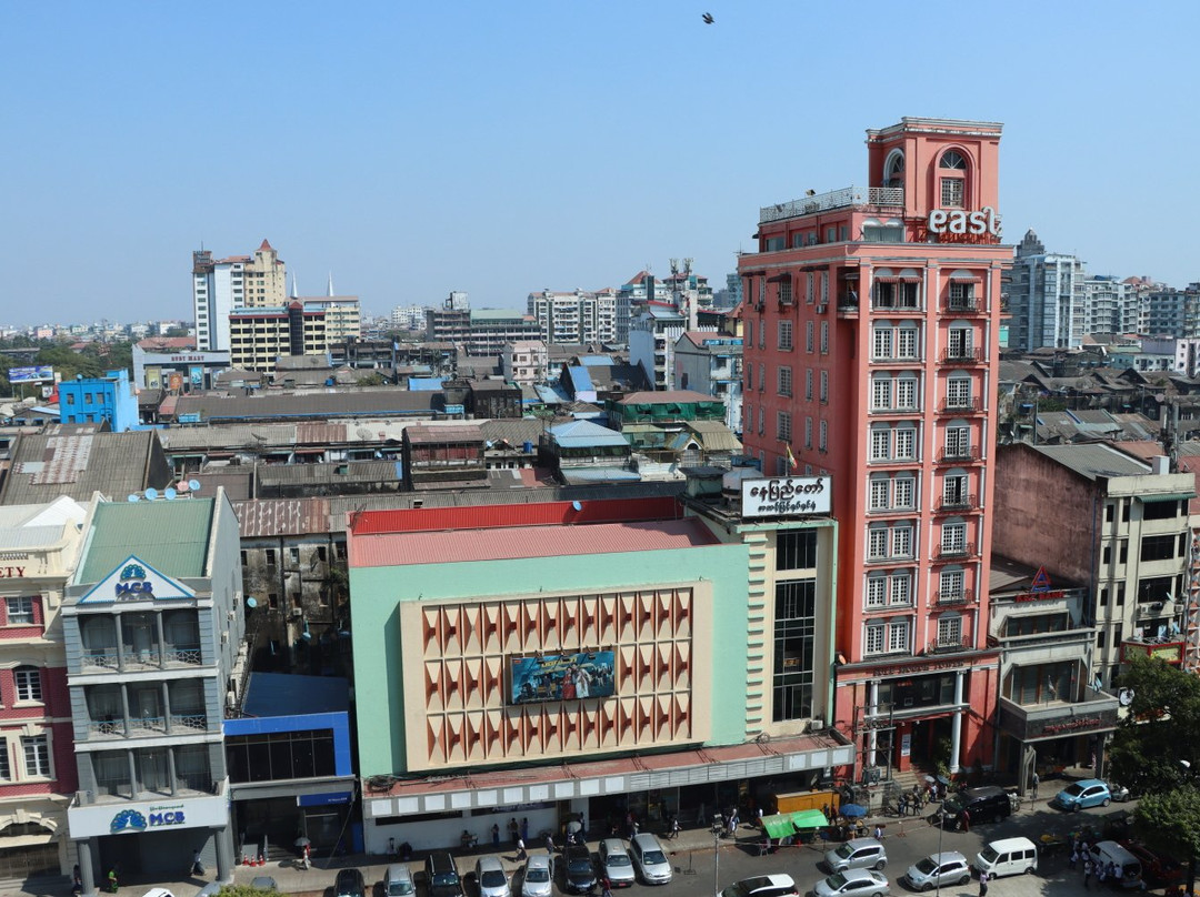 仰光苏莱香格里拉酒店主图