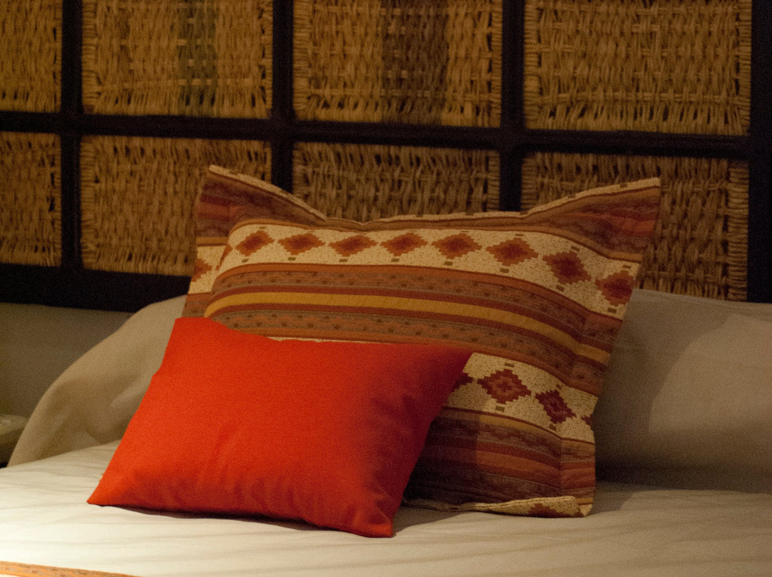 El Refugio Hotel & Suites主图