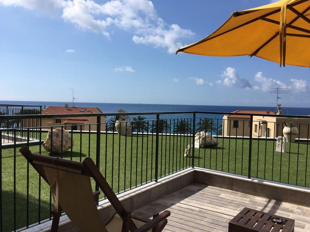 Hotel & Residence Holiday - Varigotti
