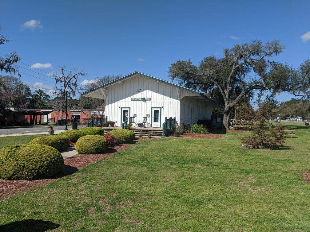 Folkston Funnel Train Viewing Platform-Folkston必去景点