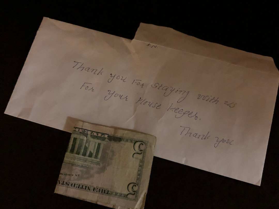 Hollow Inn and Motel主图