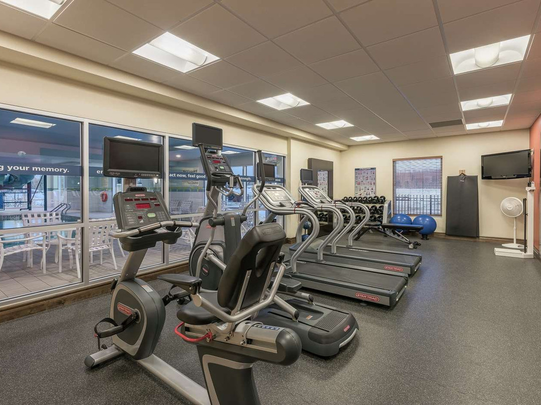 蒙克顿希尔顿恒庭套房酒店主图