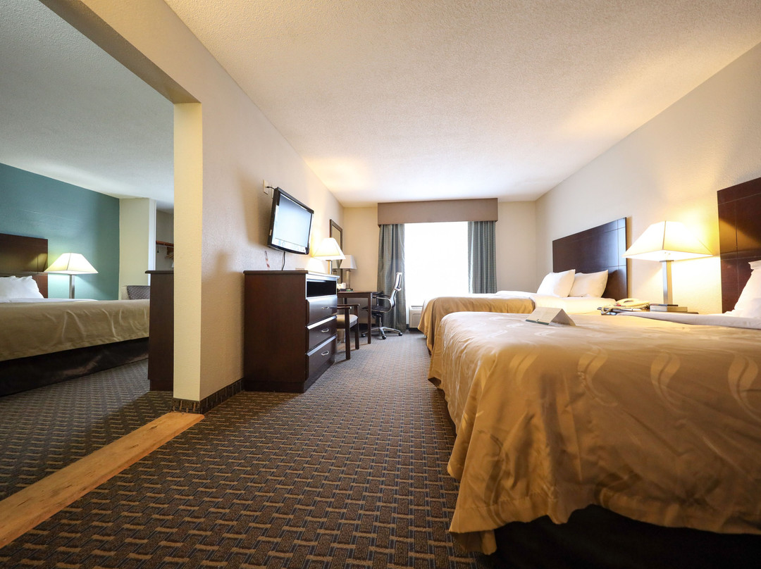 科普雷贝蒙特旅馆套房酒店主图