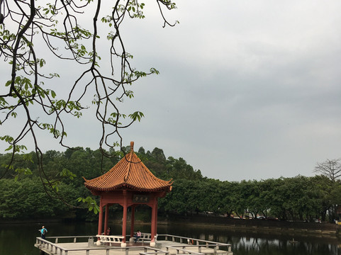 莲花山古采石场-广州市必去景点