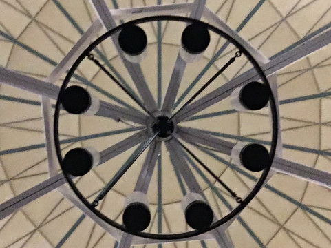 丰迪拉克假日酒店主图