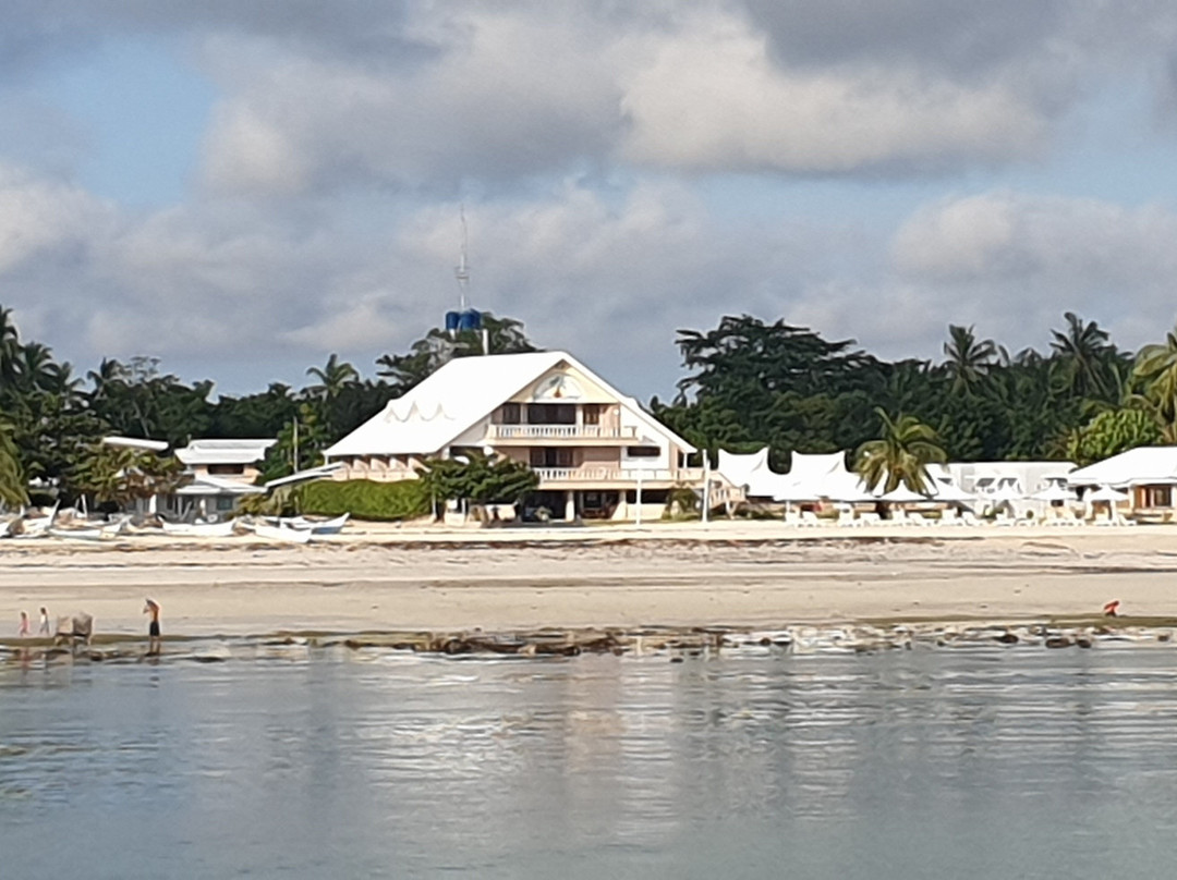 菲海滩俱乐部站酒店 主图