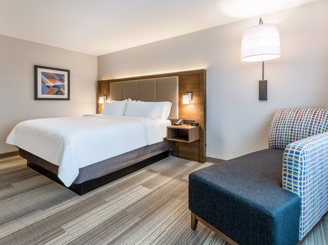 Holiday Inn Express & Suites Florence - Cincinnati Airport By IHG主图