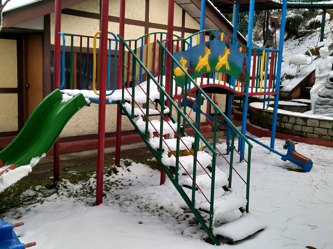 雪王修酒店主图