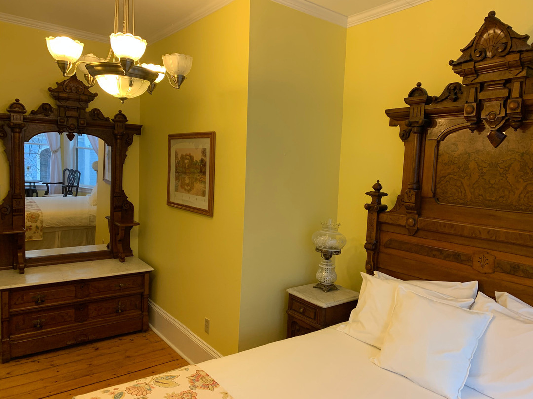 Carlisle House主图