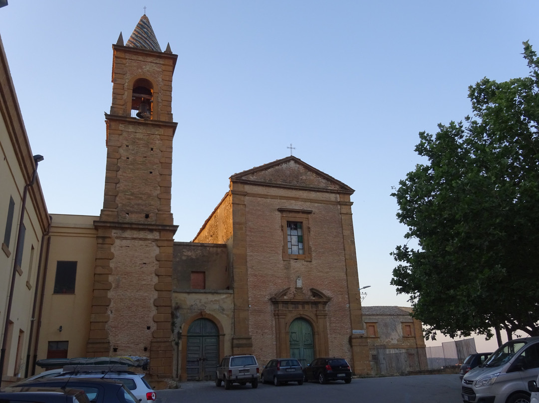 Chiesa e Convento di San Francesco-皮亚扎－阿尔梅里纳必去景点