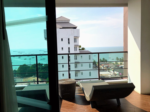 芭堤雅发现海滩酒店主图