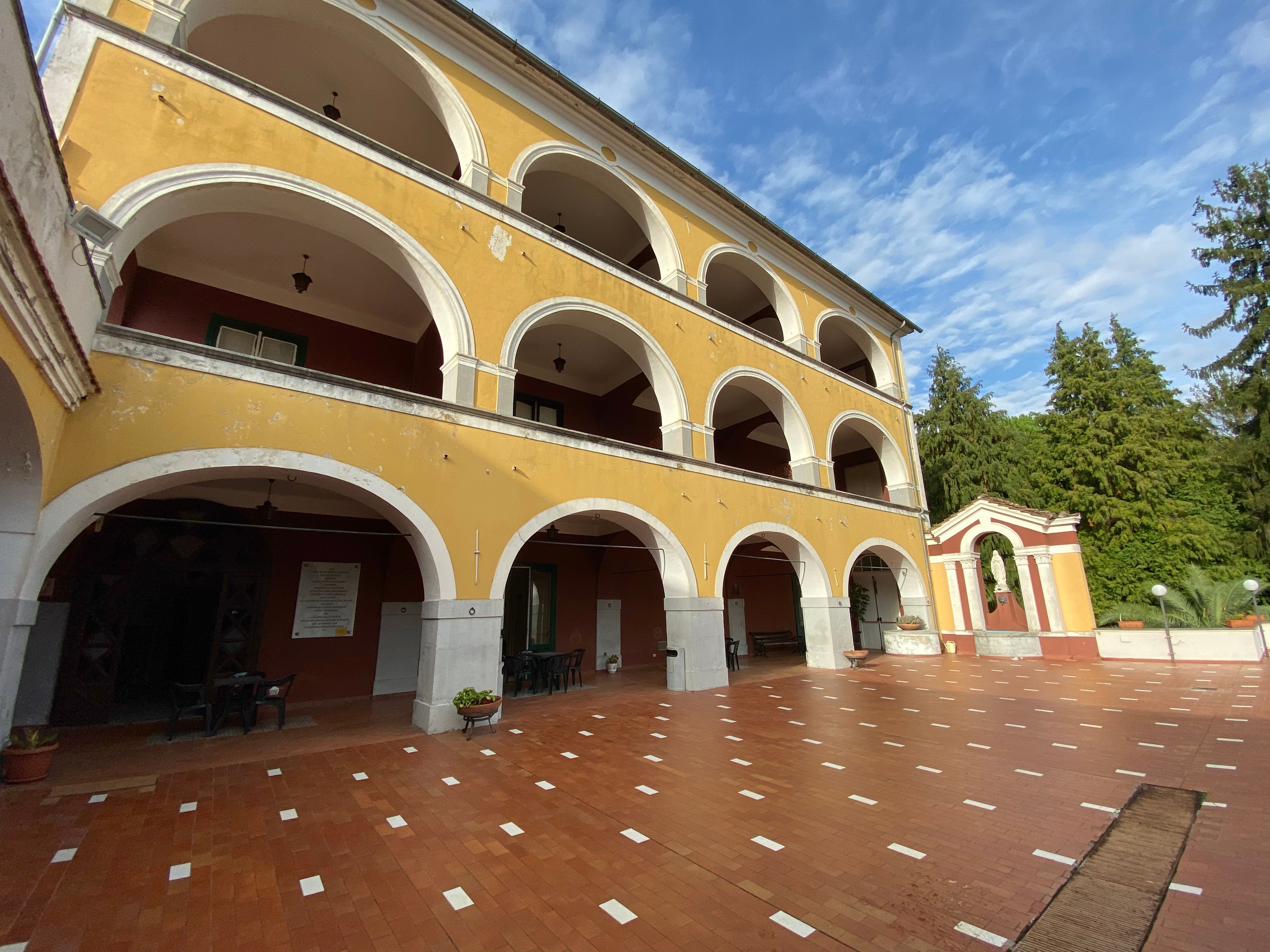 Villa Pastore Salerno-官方