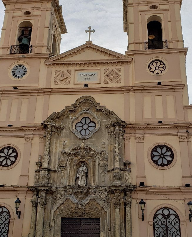 Basilica de Nuestra Senora de los Milagros景点图片