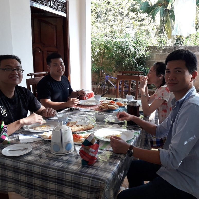 Sadewa Holiday Inn主图