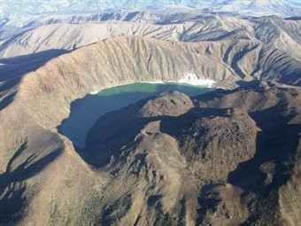 Laguna Verde Volcan Azufral景点图片