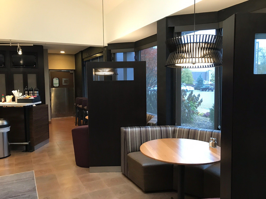 内珀维尔酒店住宿-Courtyard by Marriott Chicago Naperville