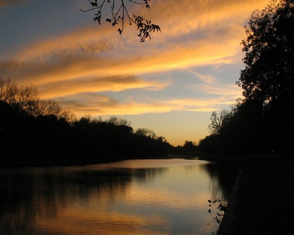 San Gabriel River景点图片