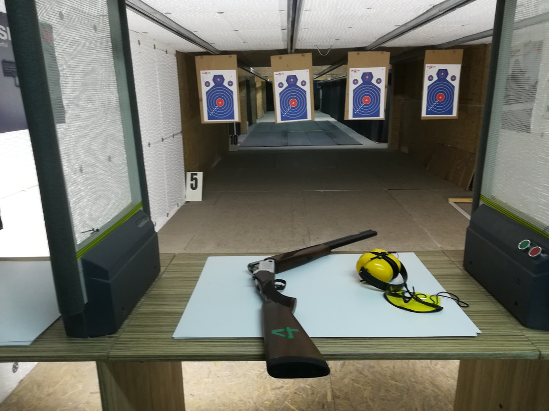 Squad Store Shooting Range景点图片