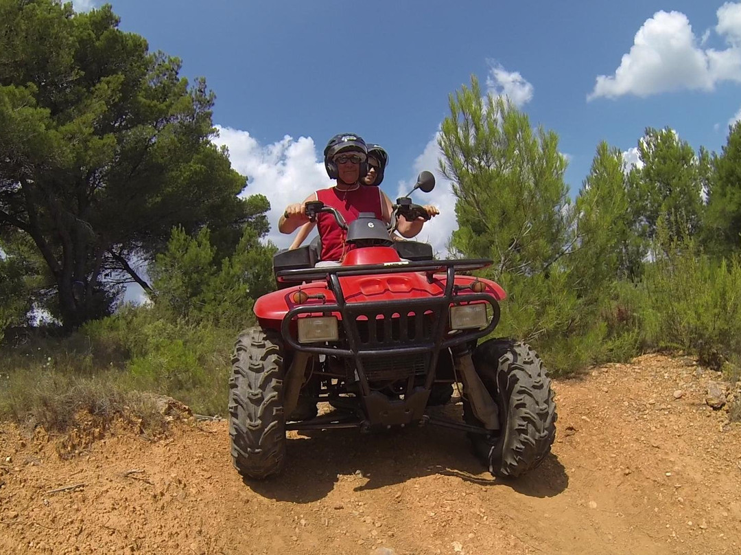 Pyrénées Roussillon Aventures-佩皮尼昂必去景点