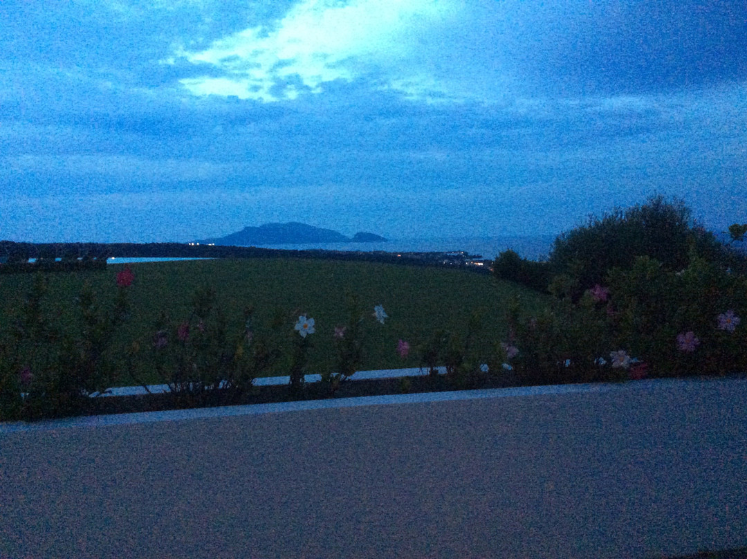 露娜路甘蒂酒店主图