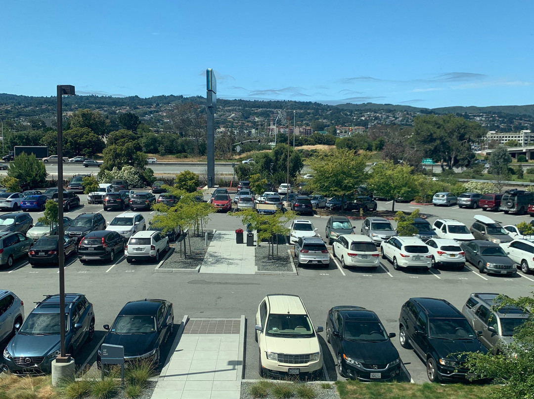 旧金山机场雅乐轩酒店主图