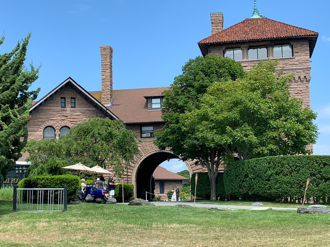 OceanCliff Hotel主图