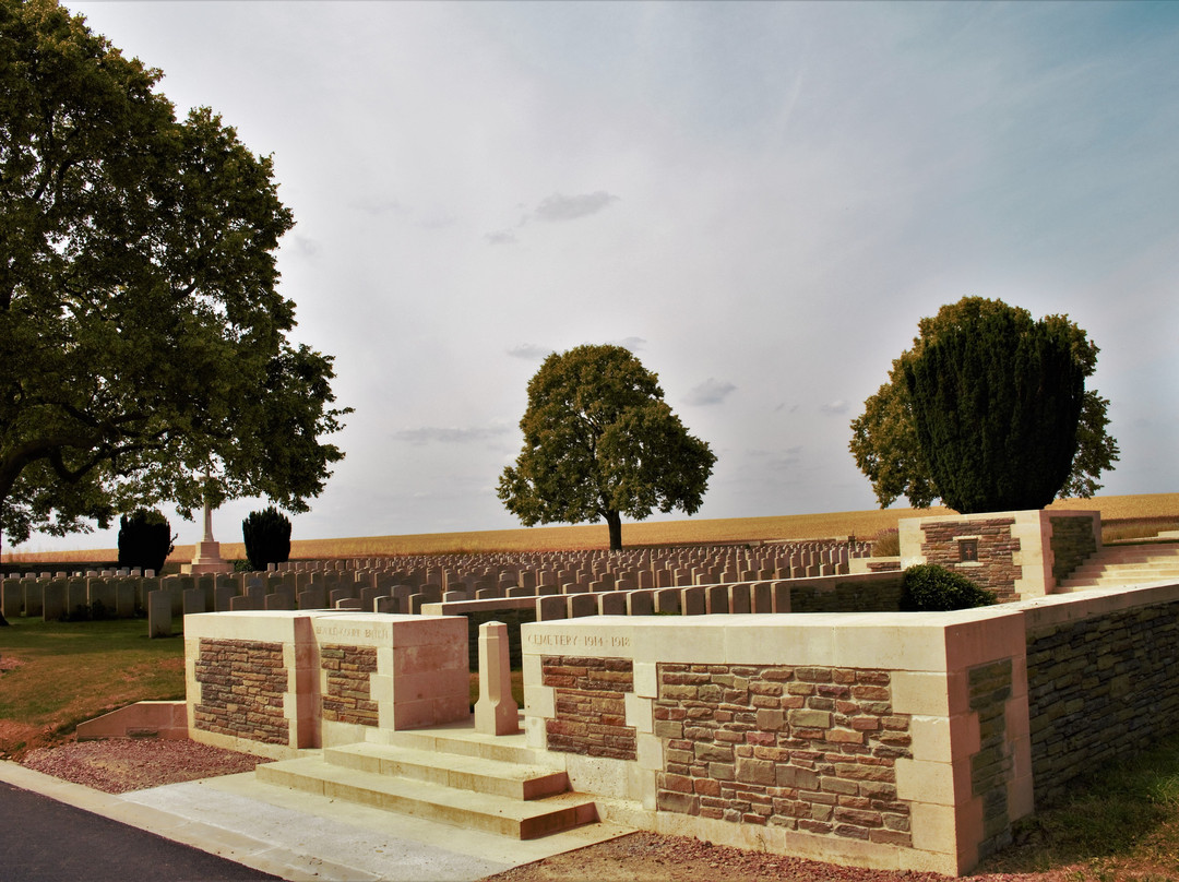 Beaulencourt British Cemetery景点图片