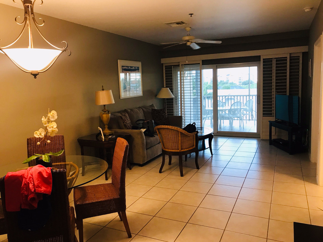 奥尔德马可岛旅馆及套房酒店主图