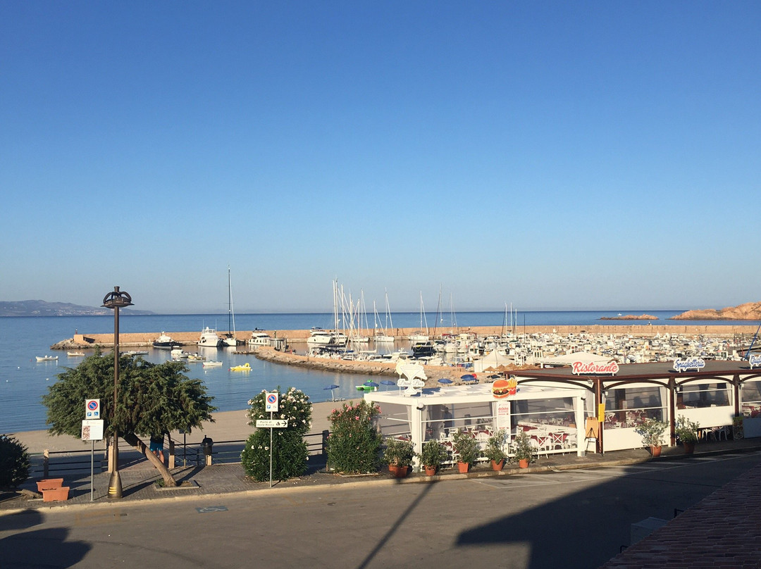 Spiaggia Lunga-Isola Rossa必去景点