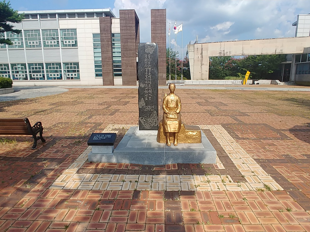 Statue of Peace-罗州市必去景点