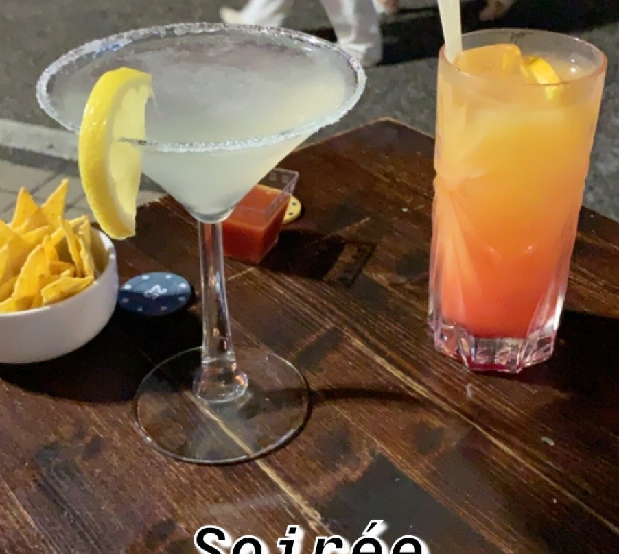 Peace&Love Funkybar-贝拉里亚-伊贾马里纳必去景点