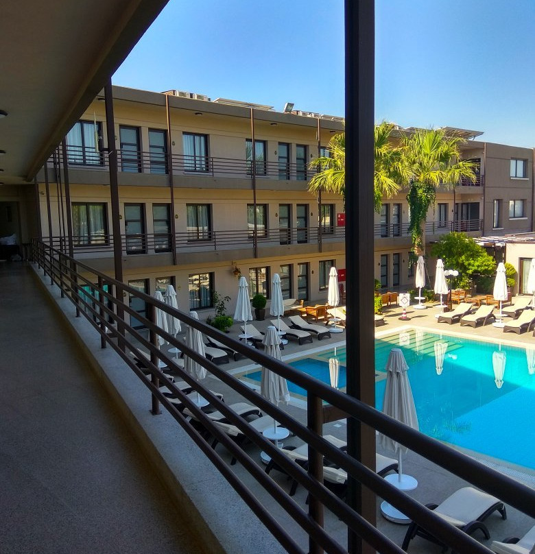 The Pines Guest Rooms主图