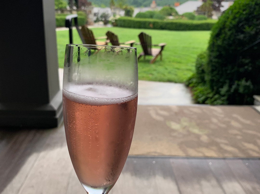 老爱德华兹宾馆及Spa主图