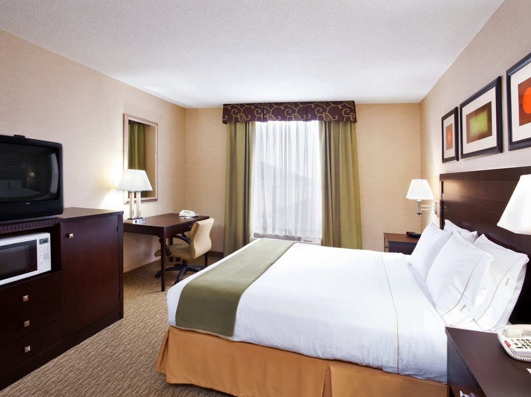 Holiday Inn Express & Suites Cleveland-Streetsboro by IHG主图