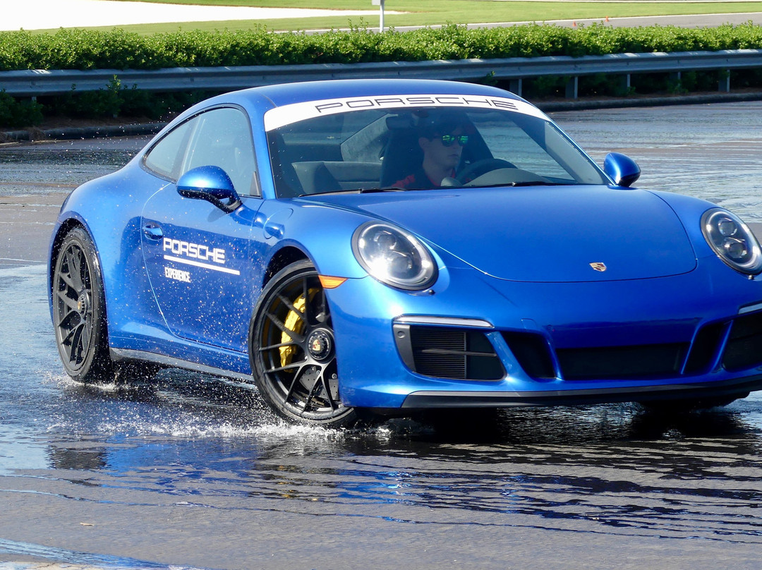 Porsche Track Experience景点图片