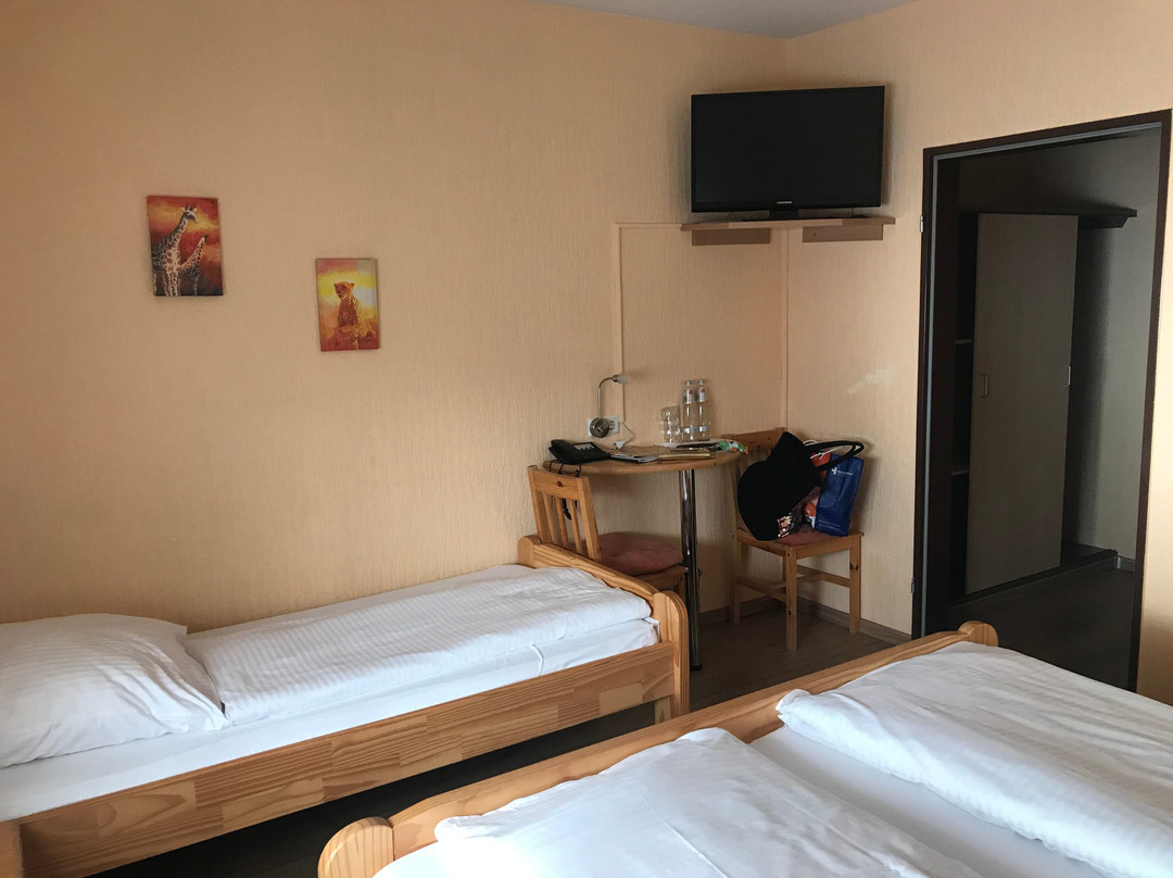 Schwalbennest, Zum主图