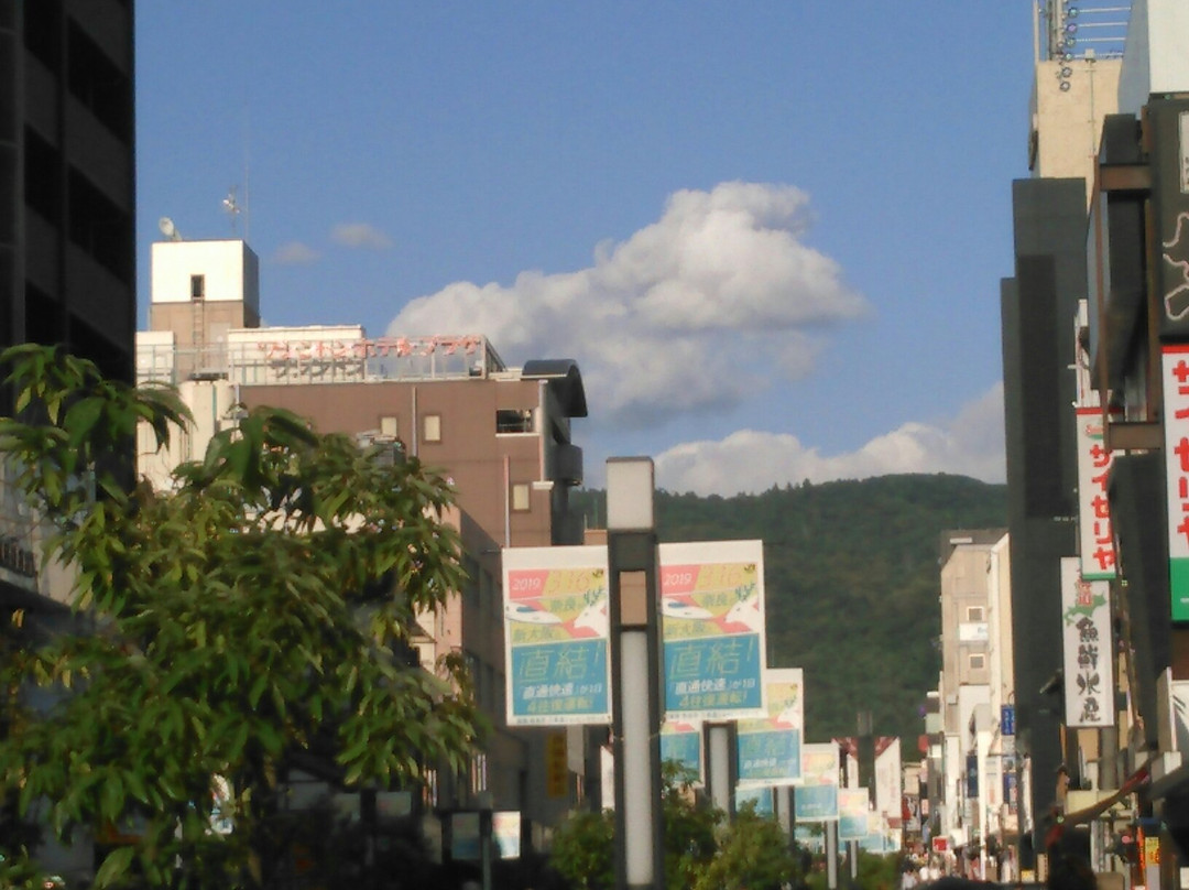 Sanjodori Street景点图片